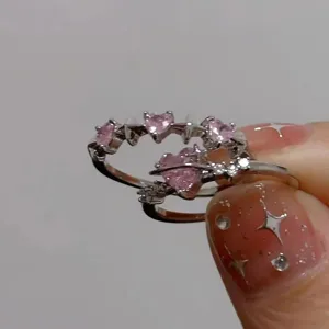 Wunderschöner offener Ring mit rosa Herz Zirkonia, eleganter Silberschmuck für Frauen.