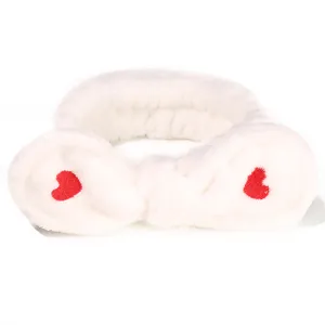 Flauschiges Spa Stirnband mit rotem Herz, weiches Make-up Haarband fuer die Gesichtsreinigung.