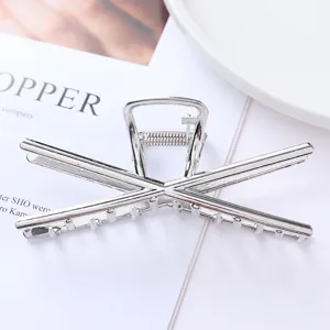 Silver metal hair claw clip geometric design for women daily hairstyling detail view