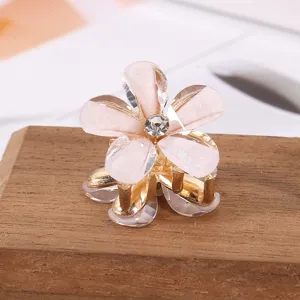 Mini Strass Blumen Haarklammer, rosa durchsichtige Blütenblatt Details, elegantes Haaraccessoire.