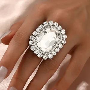 Luxury oversized crystal cocktail ring with sparkling rhinestone halo for fashion women
