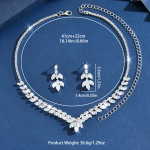 Élégant ensemble de bijoux collier et boucles d'oreilles en zircone feuille pour mariée.
