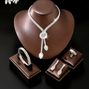 Set di gioielli con strass di cristallo collana con nappa geometrica orecchini anello sposa
