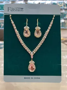 Completo elegante con collana e orecchini in zircone rosa gioielli cristalli oro
