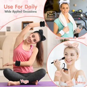 Vue détaillée de l'ensemble bandeau nœud pelucheux et bracelets absorbants pour le maquillage.