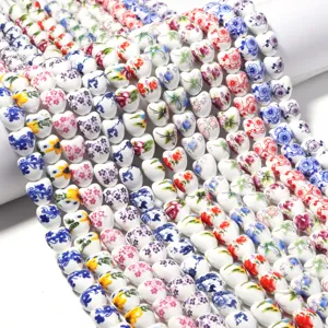 Perles ceramique coeur bleu blanc porcelaine motif floral DIY fabrication bijoux fait main