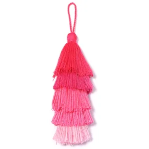 Rosa Farbverlauf vierlagige Polyester Quaste Anhänger für DIY Schmuck und Bekleidungszubehör