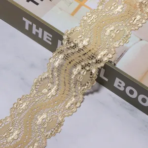 Goldene Polyester Spitzenband Borte für DIY Nähen, Haarschmuck und Kleidungszubehör.