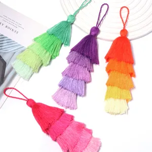 Farbige mehrschichtige Quasten Anhänger DIY dekorative Accessoires für Blumenhandwerk.