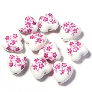 Perles coeur en ceramique avec motif floral rose, perles en vrac percees pour bijoux DIY bracelet.