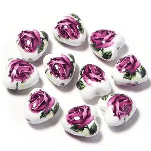 Perles en céramique en forme de coeur avec rose pour fabrication de bijoux artisanaux
