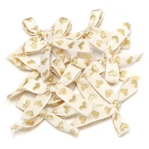 Fiocco in nastro di cotone ricamato con cuore d'oro dettaglio accessorio fai da te regalo