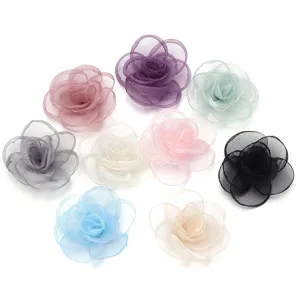 Detailansicht bunter 3D Mesh Kamelien Blumen Accessoires fuer DIY Haarklammern und Basteln.