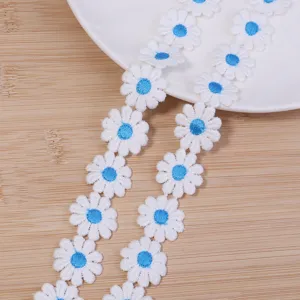 Ribete de cinta de encaje soluble en agua de margarita blanca para manualidades de ropa DIY.