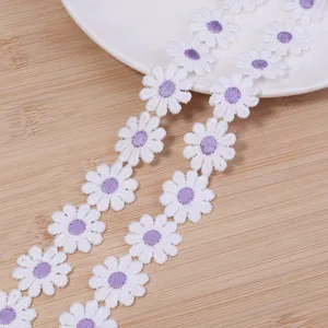 Cinta de encaje de margarita blanca y morada para costura DIY accesorios para el pelo.