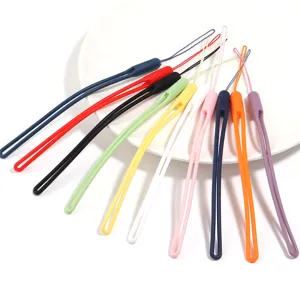 Cinturino corto in silicone colorato per cordino da polso custodia telefono USB.
