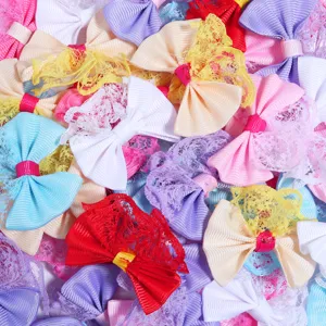 Noeuds en ruban colorés avec bordure en dentelle, parfaits pour pinces à cheveux DIY et accessoires.