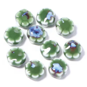 Perline di fiori in ceramica per gioielli fai da te, perline margherita verdi per bracciali e collane.