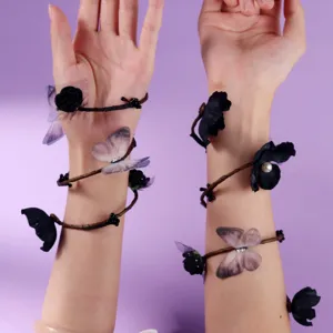 Gotischer dunkler Elfen-Reben-Armband-Set, schwarze Rosen- und Schmetterlings-Hand-Accessoires.