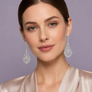 Vintage Legering Strass Hangoorbellen Voor Vrouwen Luxe Elegante Bloem Geometrische Druppel Oorbellen Voor Bruiloft Feest Banket Sieraden Cadeau