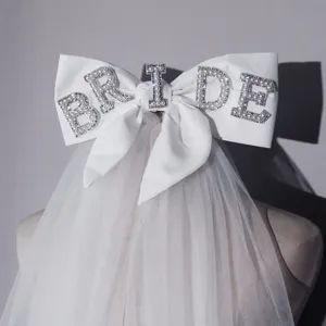 Weißer Braut Schleier Schleife mit Perlen Buchstaben BRIDE und Tüll für Hochzeits Haaraccessoires