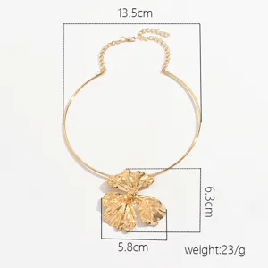 Retro 3D metal irregular flower pendant choker necklace for women fashion party jewelry