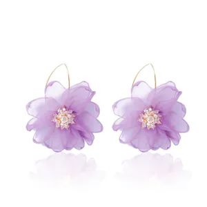 Orecchini a fiore in tessuto a rete esagerato in stile coreano con strass brillanti