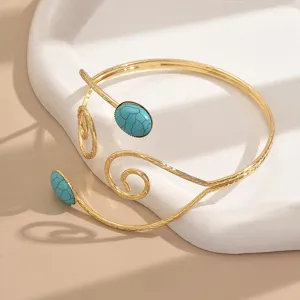 Bracciale da braccio aperto geometrico dorato con pietra turchese elegante gioiello donna