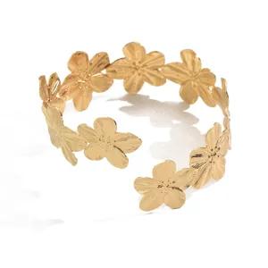 Bracciale rigido aperto con fiori dorati da donna, splendido gioiello floreale chic.