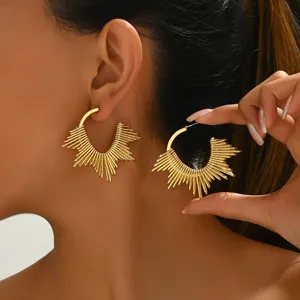 Μινιμαλιστικά Γεωμετρικά Σκουλαρίκια Κρίκοι από Σίδηρο σε Σχήμα C για Γυναίκες Μοντέρνα Μεταλλικά Κοσμήματα Δώρο