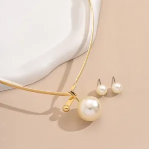Elegant pearl choker necklace and stud earrings set, trendy geometric gold metal jewelry for women.