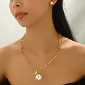 Trendy Alloy Geometric Smooth Choker Artificial Pearl Earrings Necklace Jewelry Set For Women Elegant Smooth Choker Set