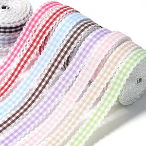 Ruban a carreaux a bord ondule double face pour noeuds de cheveux DIY et accessoires couture.