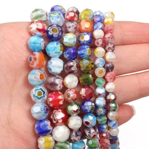 Kleurrijke gefacetteerde millefiori glasparels voor DIY handgemaakte armbanden en kettingen.