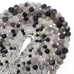 Natürliche schwarze Rutilquarz Perlen Detail, Kristallrundperle für DIY Schmuckherstellung.
