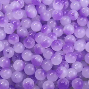Violette Glasperlen fuer DIY Schmuckherstellung, glatte runde Perlen mit Farbverlauf lose.