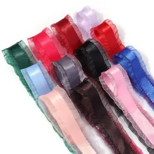 Nastro in poliestere arricciato colorato per accessori capelli fai da te e confezioni regalo.