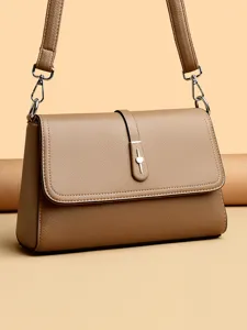 Elegant small square shoulder crossbody bag for women, stylish niche design underarm handbag.