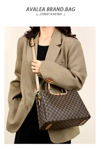 Korean commuter women's handbag retro monogram shoulder bag stylish soft daily tote bag