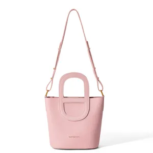Rosa Leder Beultasche für Damen, stilvolle Handtasche mit Schultergurt für den Alltag chic.