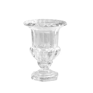 Jarrón de vidrio transparente estilo romano con pie para elegante decoración floral de mesa.