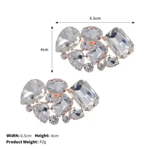 Bridal crystal shoe clips, sparkling rhinestone shoe decorations, detachable DIY wedding shoe accessories.