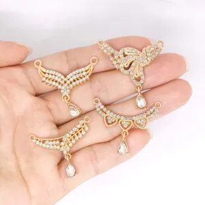 DIY strass lega ciondolo vista dettagliata, chiaro micro-pave cristallo collana charm parte.