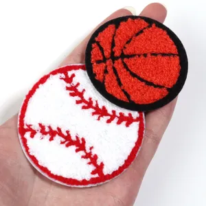 Toppa ricamo spugna palla sport baseball basket accessorio abbigliamento vista dettaglio