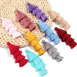 Bunte 4-schichtige Polyester Quasten DIY Schlüsselanhänger Anhänger Bastelzubehör für Lesezeichen.