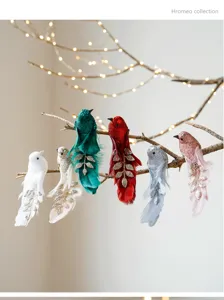 Pájaros decorativos artificiales de espuma y plumas con purpurina, colgantes para árbol de navidad