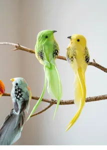 Artificial Feather Bird Ornament Detail Close-Up for Home and Garden Decoration Props