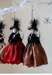 Halloween Hexe Hängedeko süßes Spielzeug mit Besen Party Feiertag hängender Anhänger