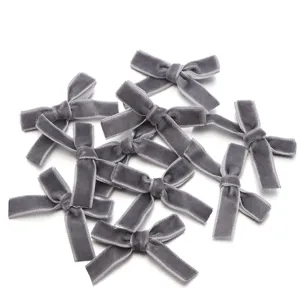 Nœud en velours accessoires de bricolage pour boîtes cadeaux, vêtements et pinces.