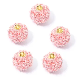 Colgantes de borlas de lana de cordero rizada rosa con anillas doradas para joyería DIY y llaveros.